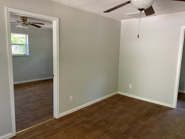 Photo - 295 Babbs Dr