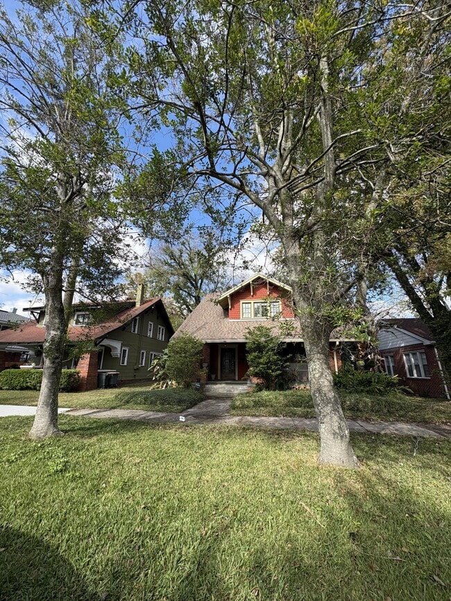 Photo - 2043 Dellwood Ave