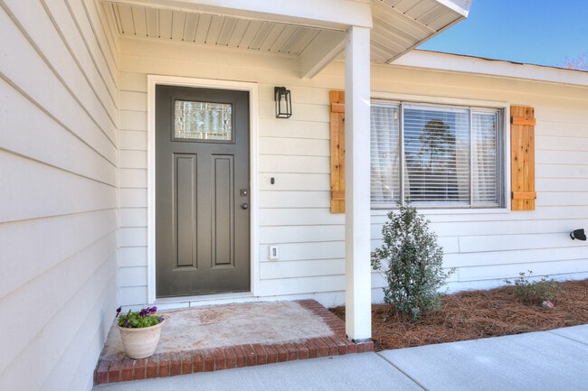 Photo - 313 Marshall St