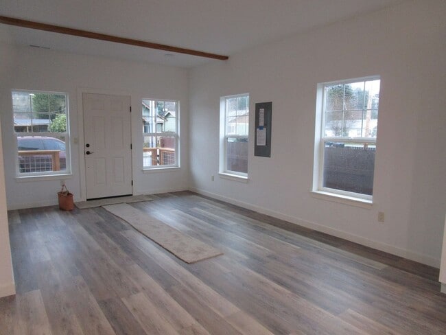 Photo - 524 E Hazel Ave