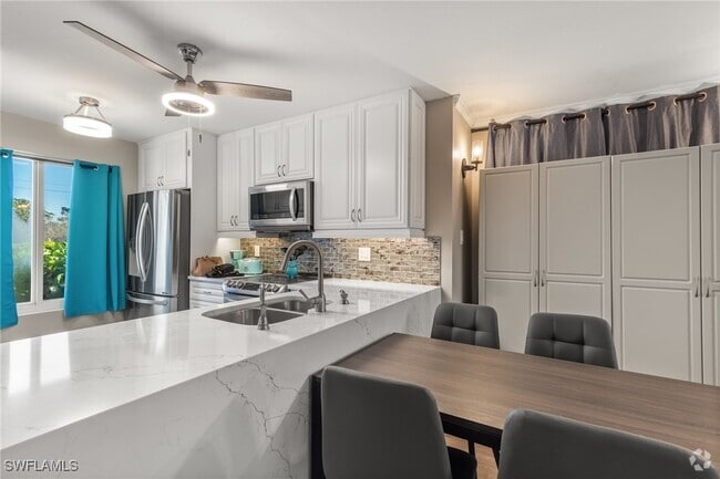 Building Photo - 2121 San Marco Rd Unit 6-101 Rental