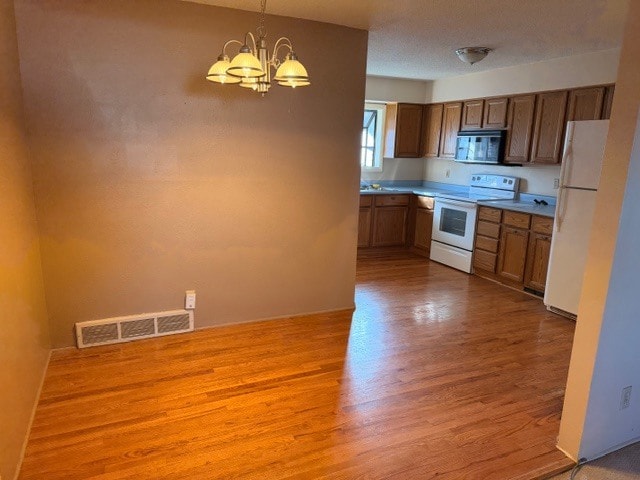 Photo - 2901 E 14th St