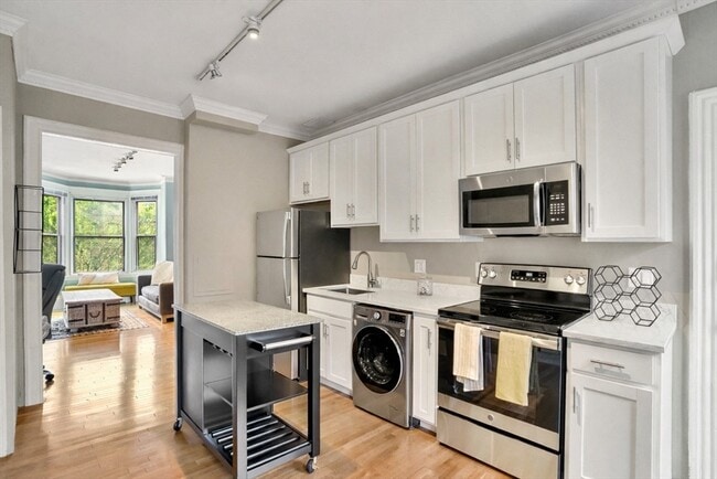Photo - 587 Tremont St Unit 3