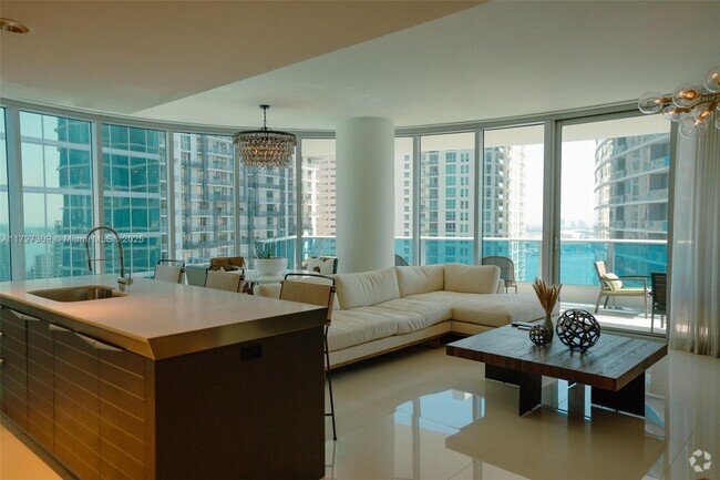 Building Photo - 200 Biscayne Blvd Way Unit 3201 Rental