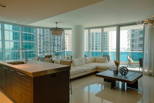 Photo - 200 Biscayne Blvd Way Unidad 3201 Rental