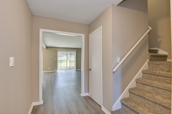 Photo - 1674 Goshen Rd