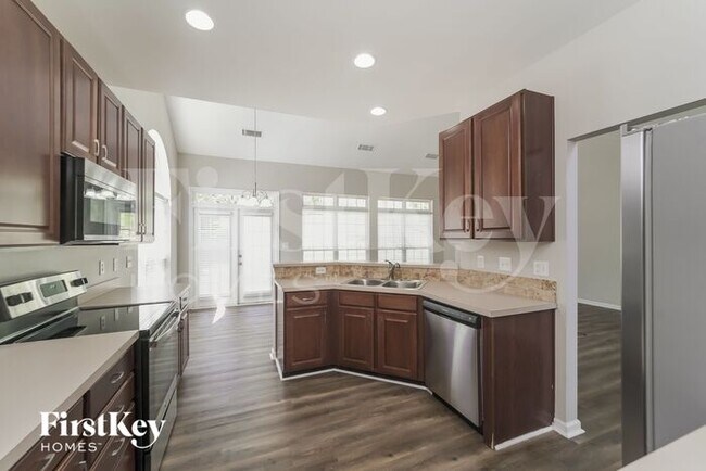 Photo - 16025 Lavenham Rd