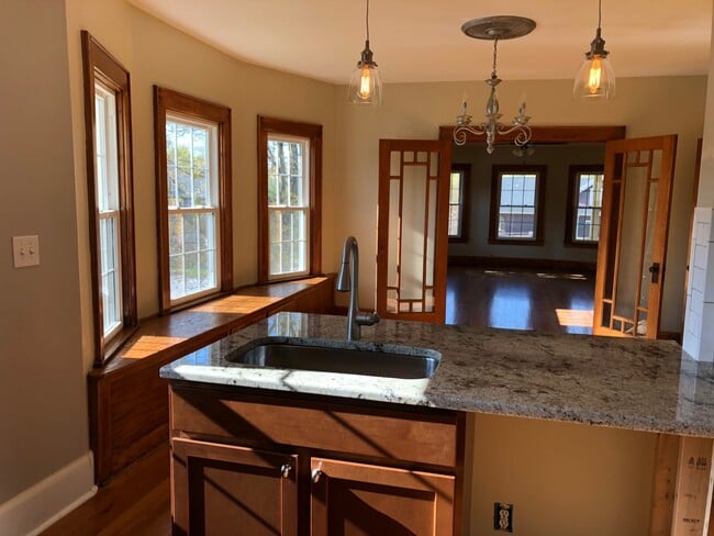 Photo - 400 Broad St Unit 1