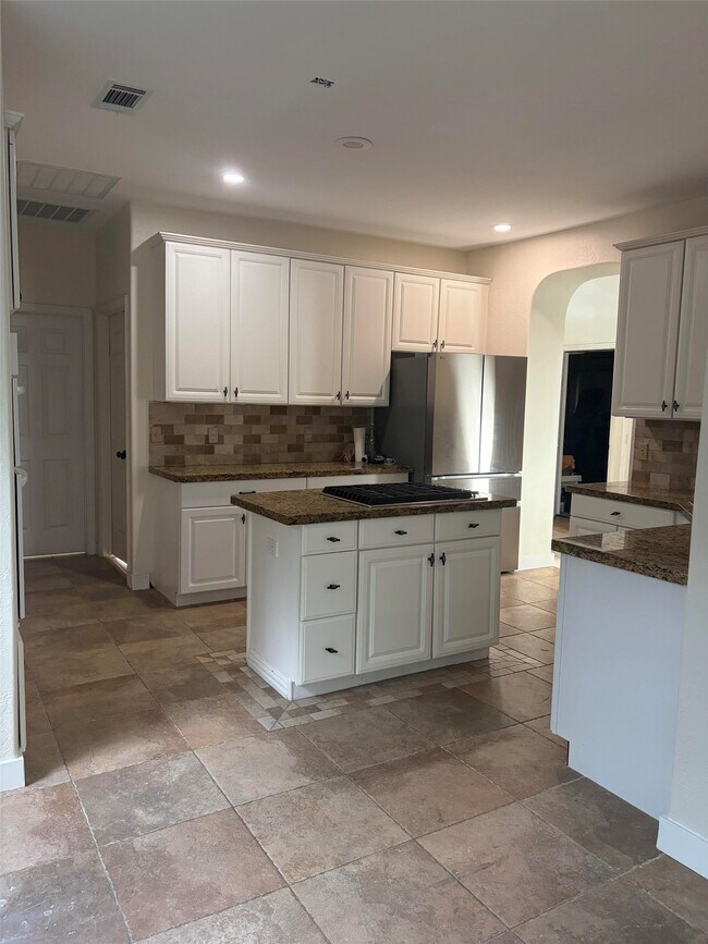 Photo - 22 E Sterling Pond Cir
