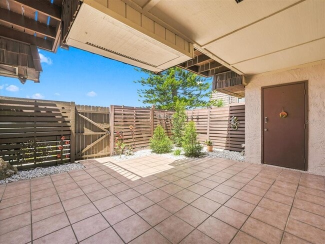 Photo - 15314 E Pond Woods Dr Unit 15314