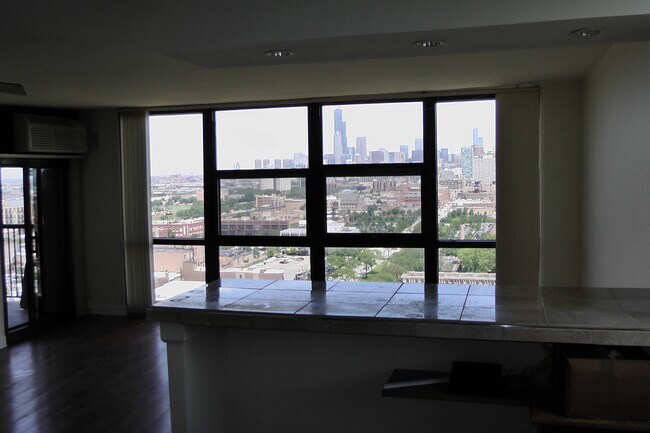 Photo - 2901 S Michigan Ave Unit 1810