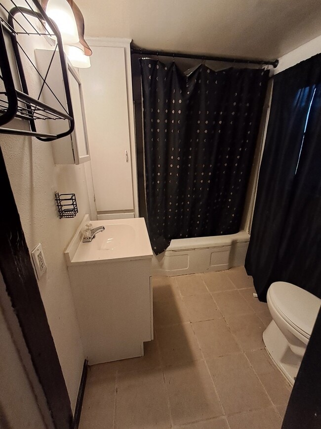 Photo - 2935 Oleander Ave