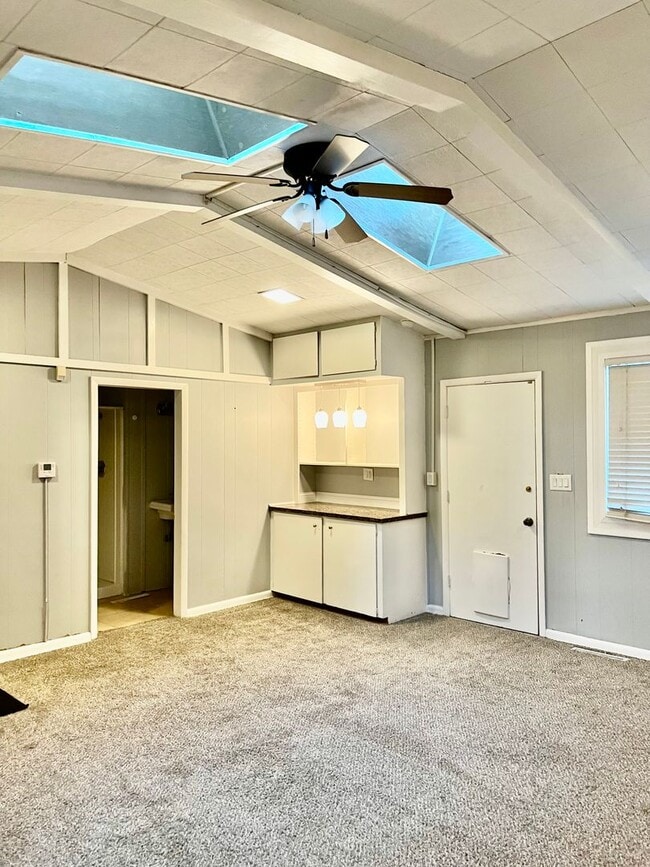 Photo - 1041 E Linwood Terrace