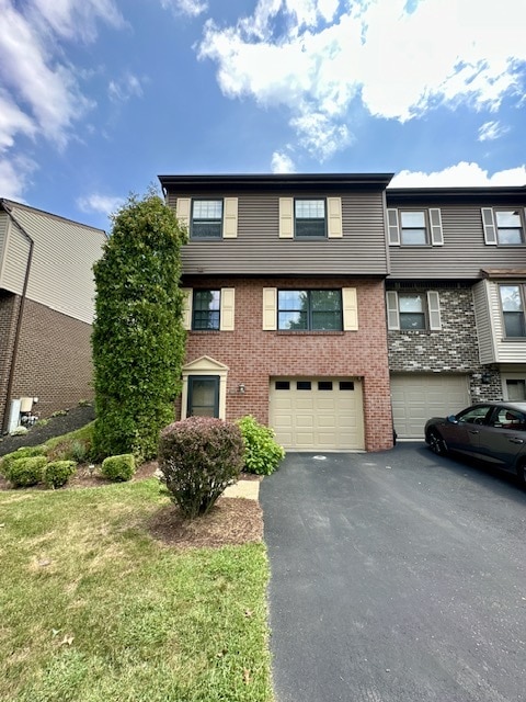 Building Photo - 7351 Beacon Hill Dr Rental