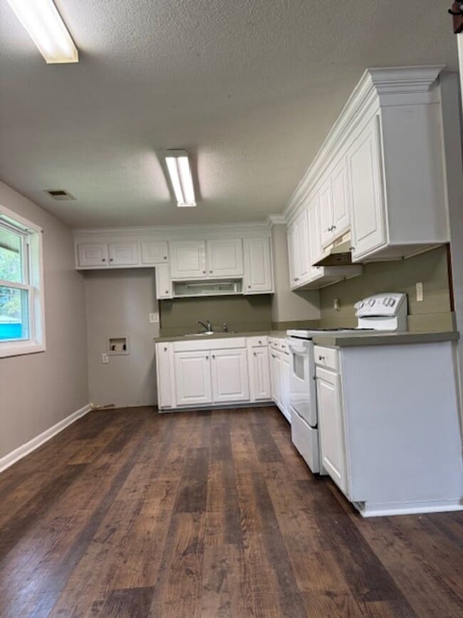 Photo - 7001 Comet Dr