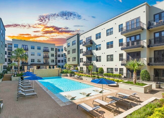 Photo - MAA Katy Trail Apartments