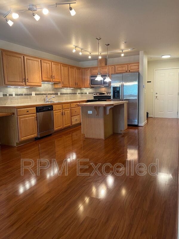 Photo - 13421 97th Ave E Unidad # 104 Rental