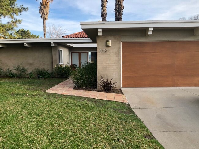 Photo - 1636 Castlehill Ct Casa