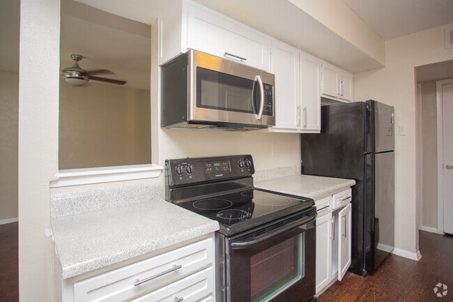 2BR, 1.5BA - 1164SF - Brilliant