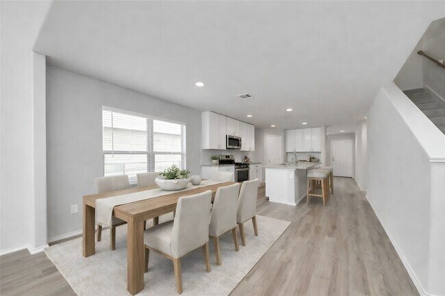 Photo - 4206 Tulip Oak Dr