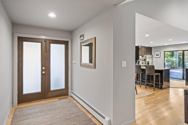 Photo - 25 N Quarter Rd