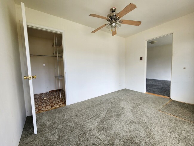 Photo - Three bedroom in Alton
