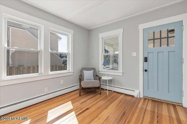 Photo - 1708 A St