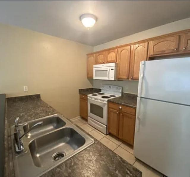 Photo - 1558 Devoe St