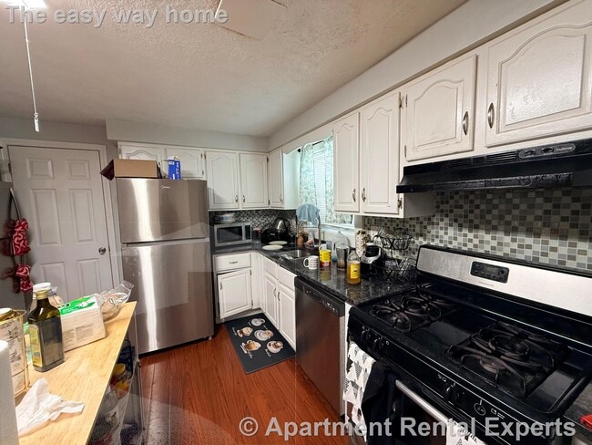 Photo - 87 Bradford St