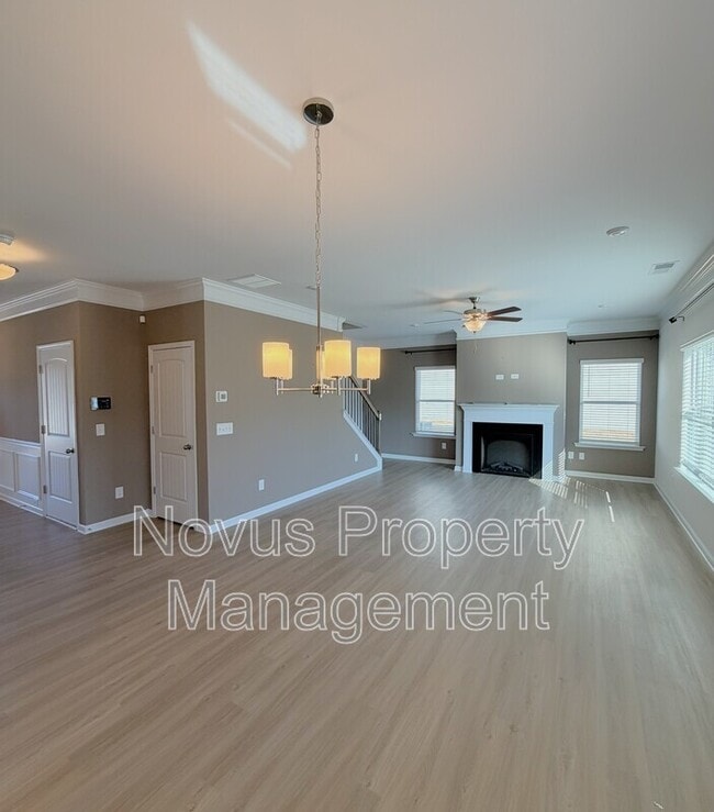 Photo - 204 Asher Dr