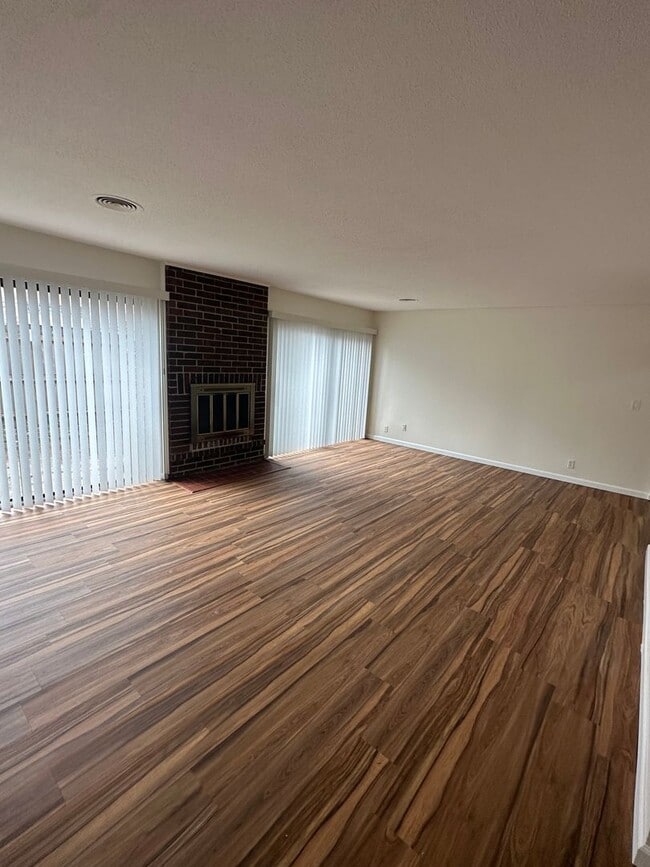Photo - 2BD/2BA Condo located in Germantown! Unit 3