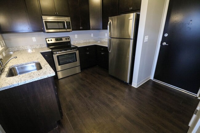 Photo - South Street Station