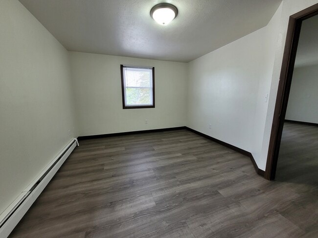 Photo - 545 Spinnaker Ln