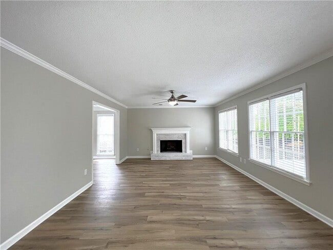 12560 Crabapple Chase Dr