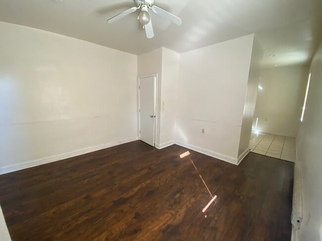 Photo - 527 Oldham St Unidad 527 Oldham Street