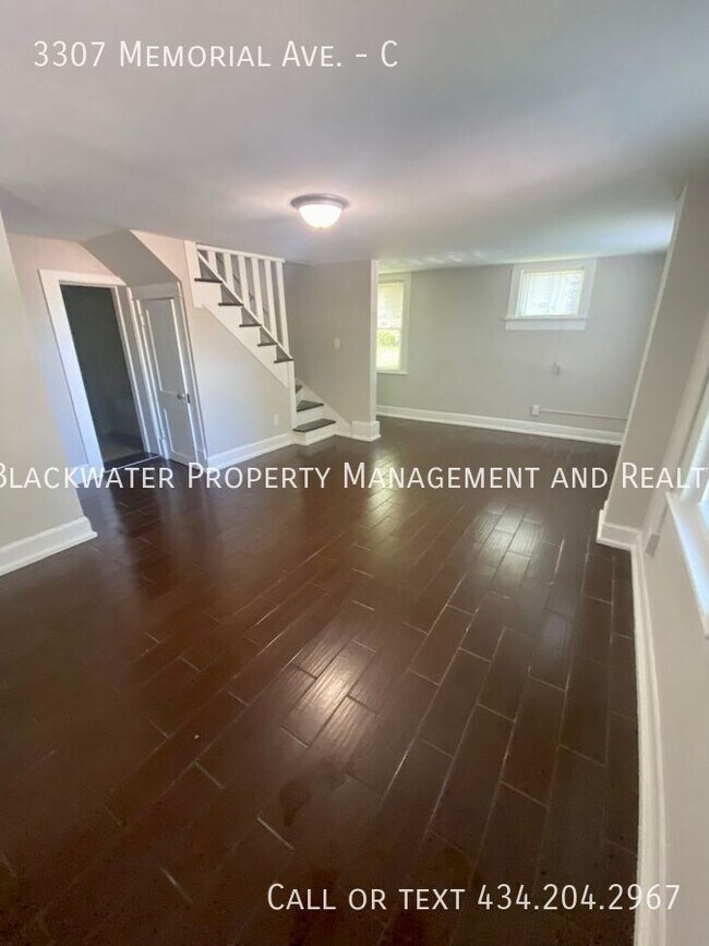 Photo - Beautiful Apartment on Memorial Avenue Unit C