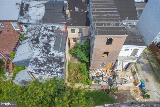 Photo - 1123 W Lombard St