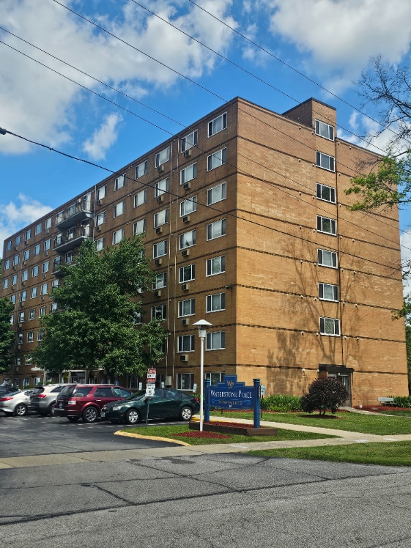 Building Photo - 1380 Arbor Ave SE Rental