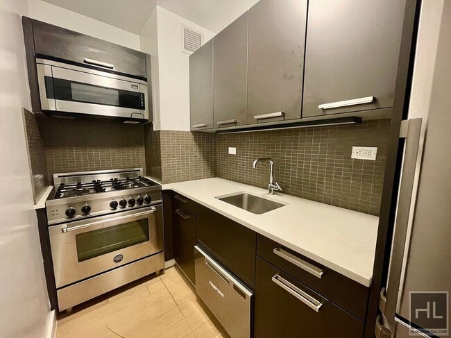East 39th Street - East 39th Street Apartment Unit 24A
