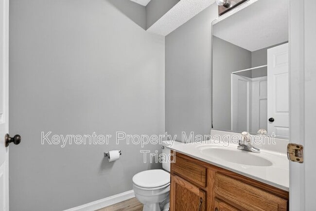 Photo - 3701-377D Cotswold Terrace