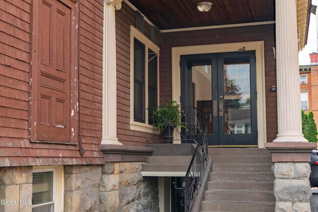 Photo - 153 Regent St Unidad 2