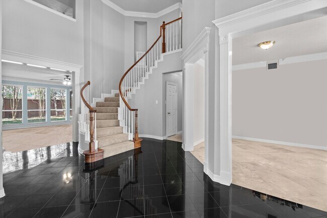 Photo - 9610 Champions Cove Dr