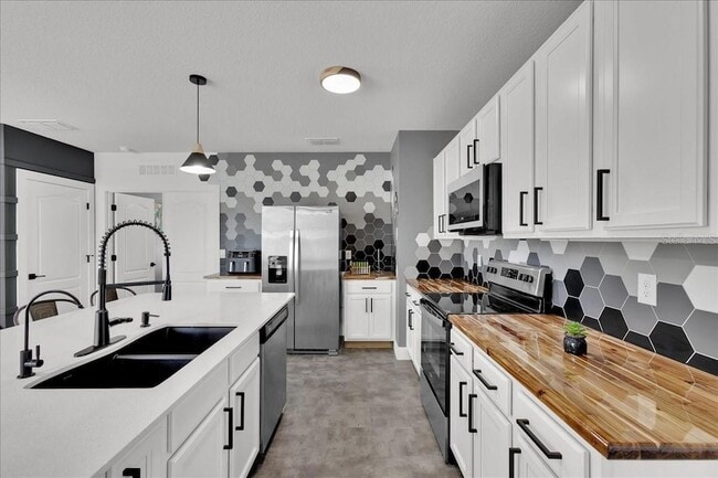 Building Photo - 6763 Grace Hammock Rd