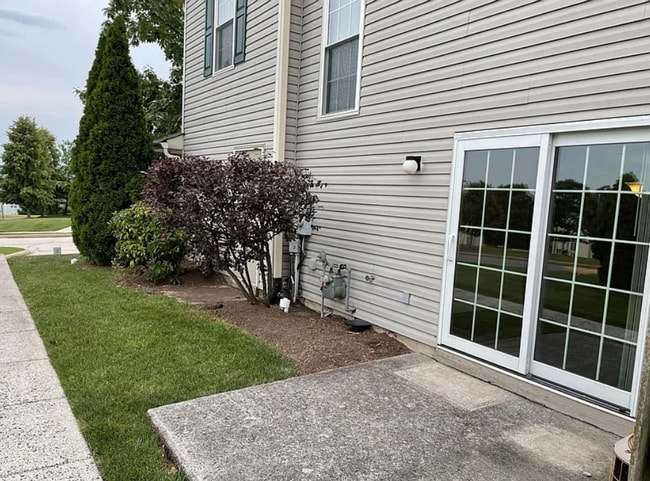 Photo - 463 Stoneglen St Townhome