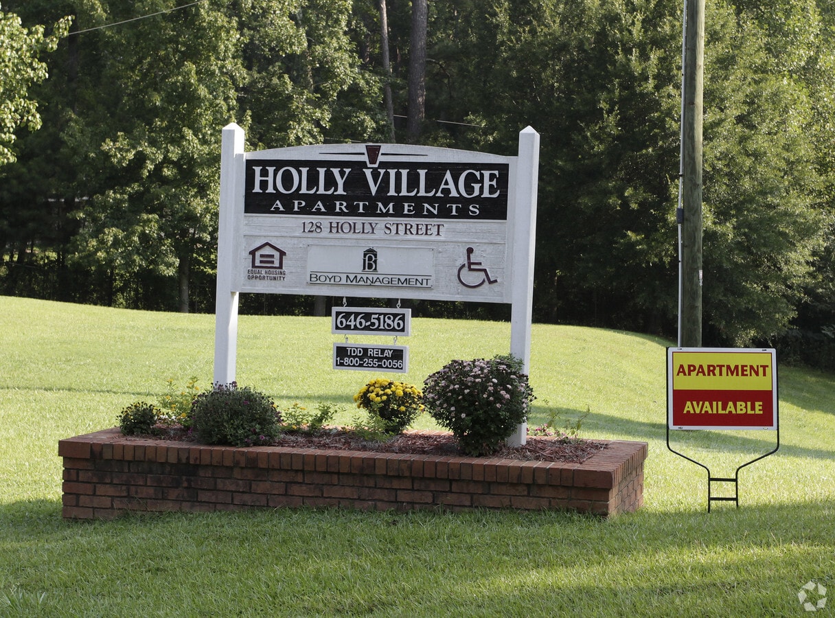 Photo - Holly Village Apartments