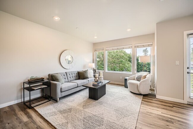 Photo - 1815 SW 96th Ln