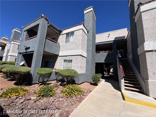 Building Photo - 8600 W Charleston Blvd Unit 2114 Rental