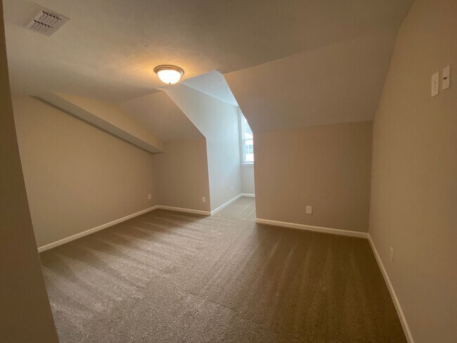 Photo - 3 BD 2.5 BA | 2 Car Garage | End Unit Townhome