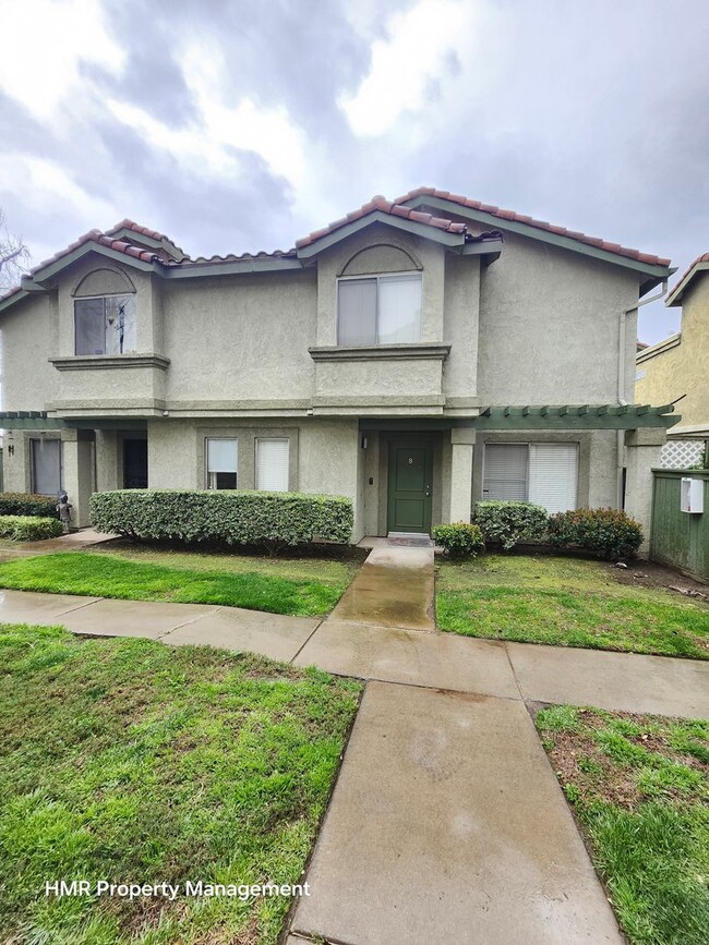 Beautiful Townhome with great Amenities in... - Beautiful Townhome with great Amenities in...