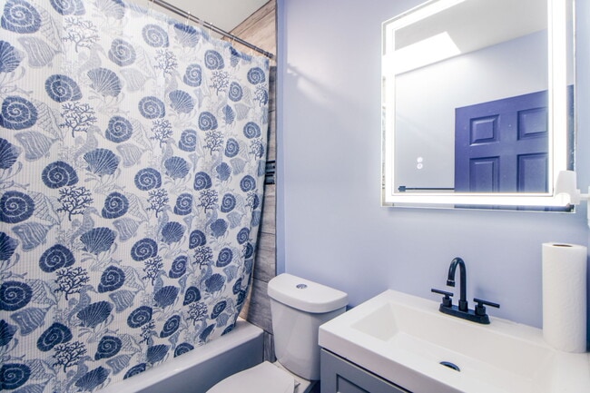 Photo - 1614 E 28th St